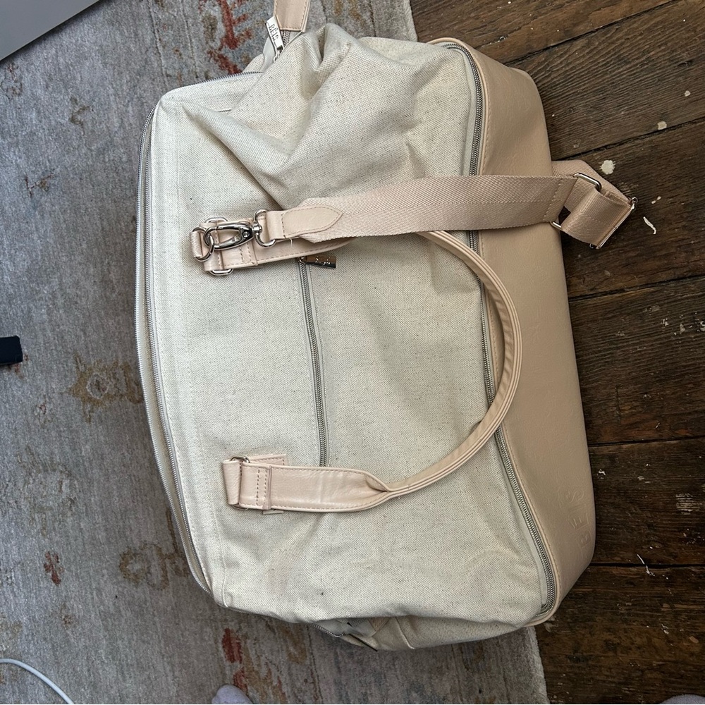 Beis Weekender Bag - Picture 3 of 4